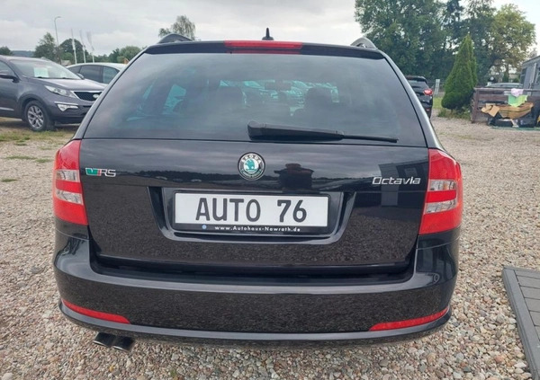 Skoda Octavia cena 32900 przebieg: 265000, rok produkcji 2011 z Lębork małe 742